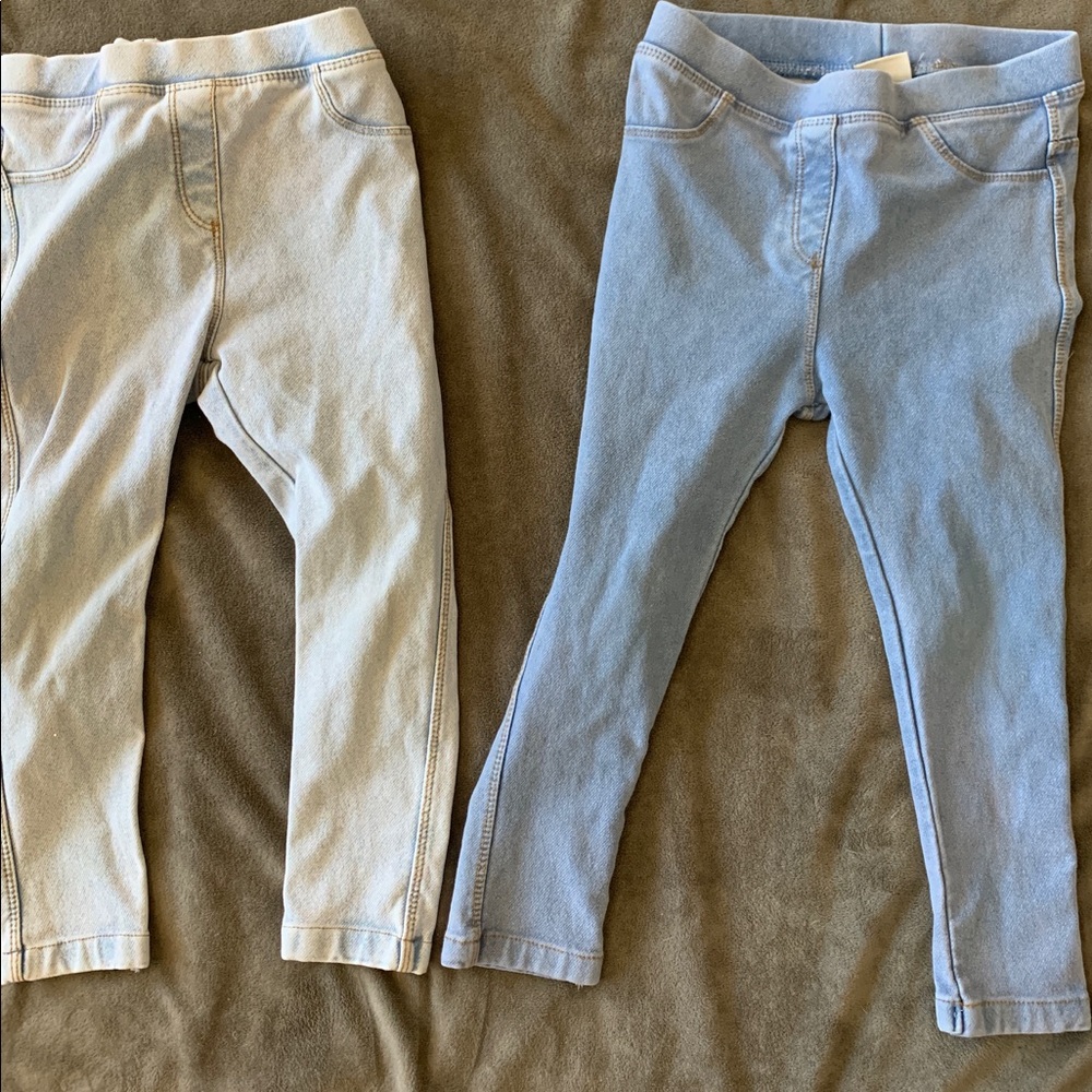 ZARA Girls skinny jeans Size 5T (pair)